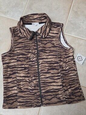 Kate Park Brown & Black Tiger-Print Quilted Vest
